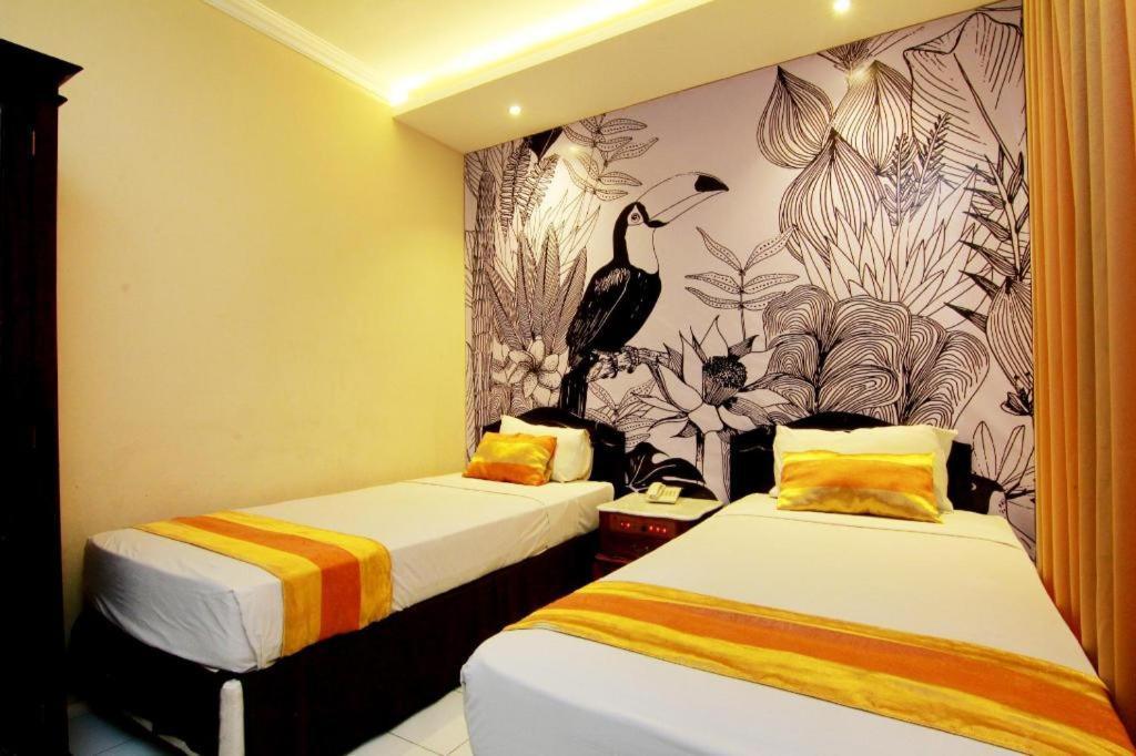 Hotel Grand Rosela Yogyakarta Ngoại thất bức ảnh