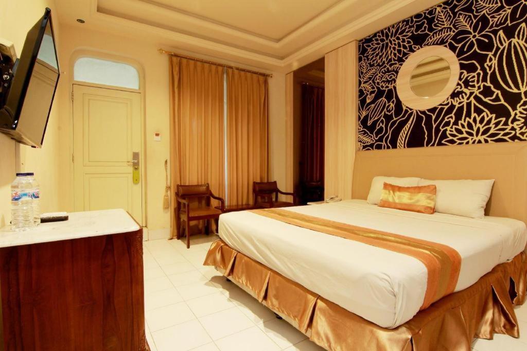 Hotel Grand Rosela Yogyakarta Ngoại thất bức ảnh