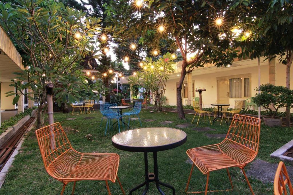 Hotel Grand Rosela Yogyakarta Ngoại thất bức ảnh
