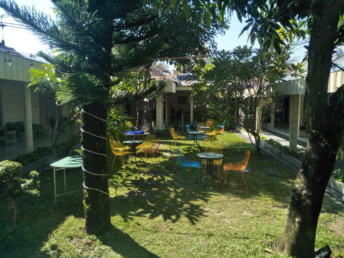 Hotel Grand Rosela Yogyakarta Ngoại thất bức ảnh