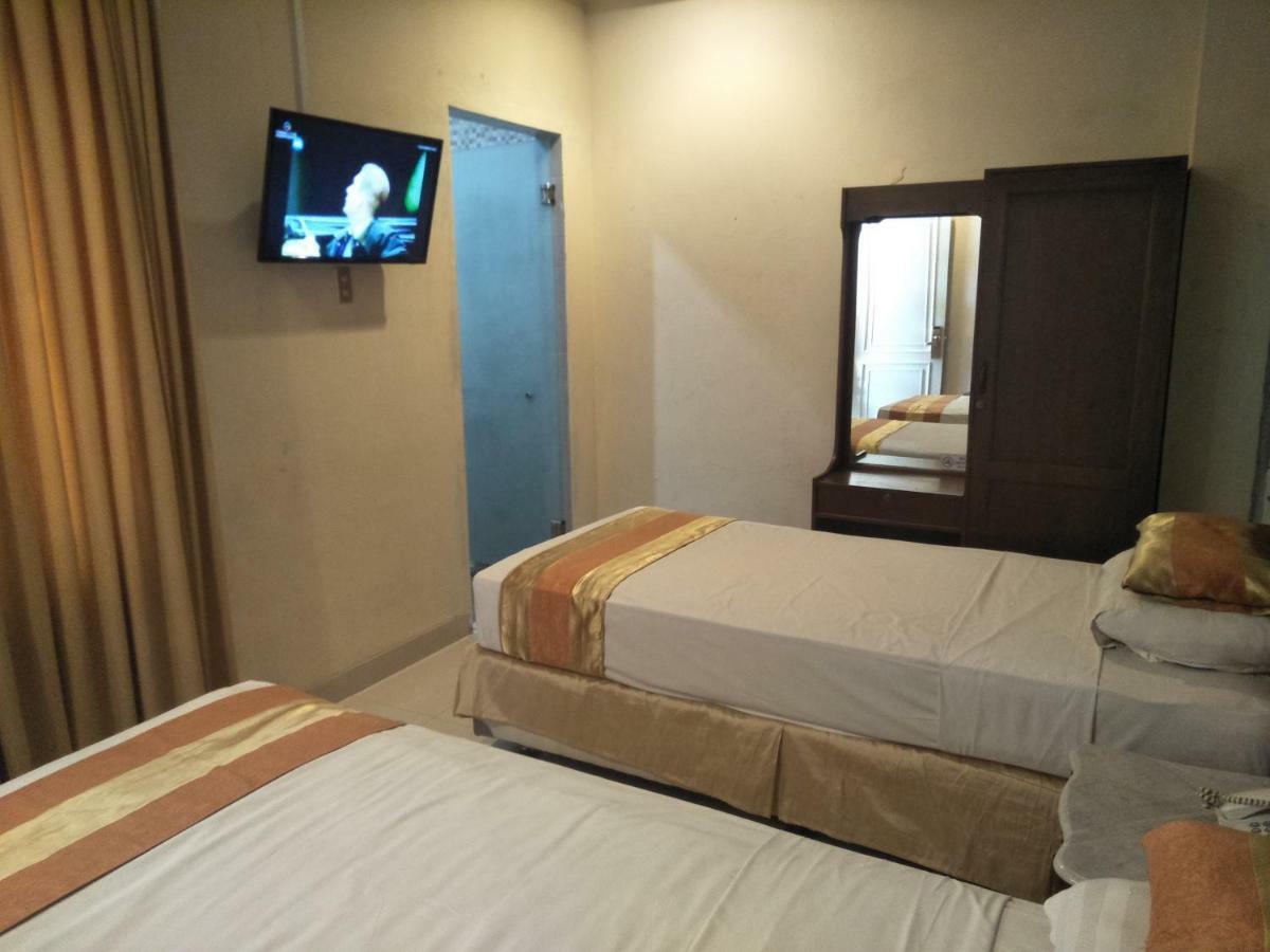 Hotel Grand Rosela Yogyakarta Ngoại thất bức ảnh