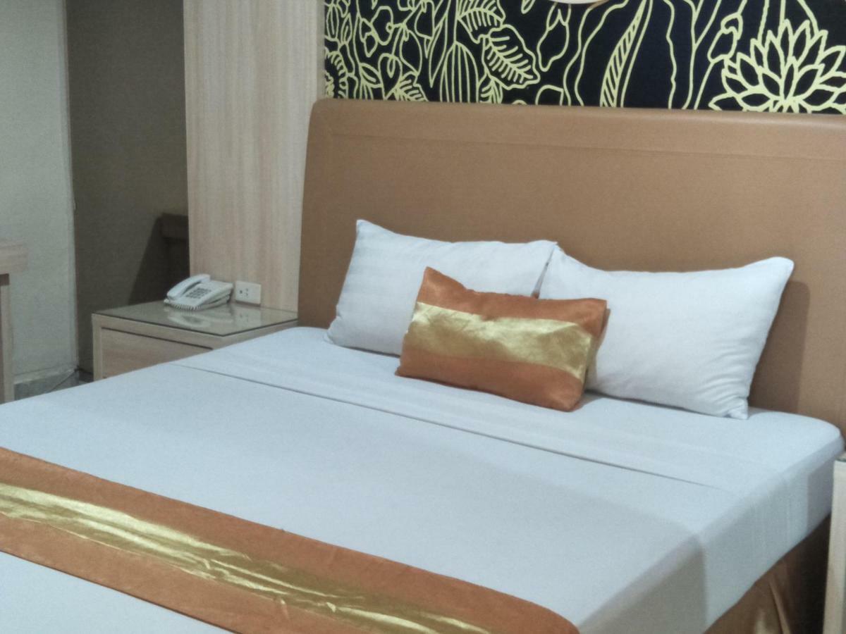 Hotel Grand Rosela Yogyakarta Ngoại thất bức ảnh