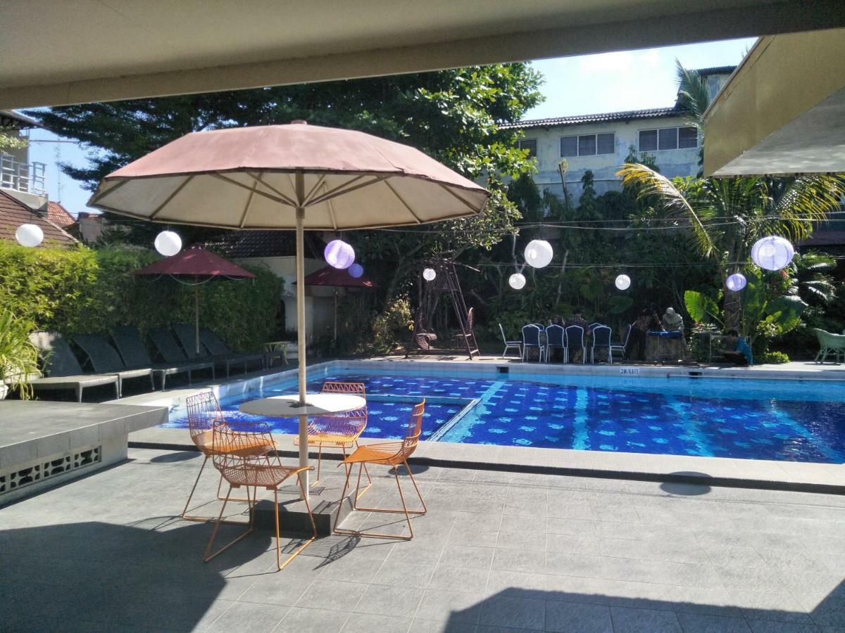 Hotel Grand Rosela Yogyakarta Ngoại thất bức ảnh