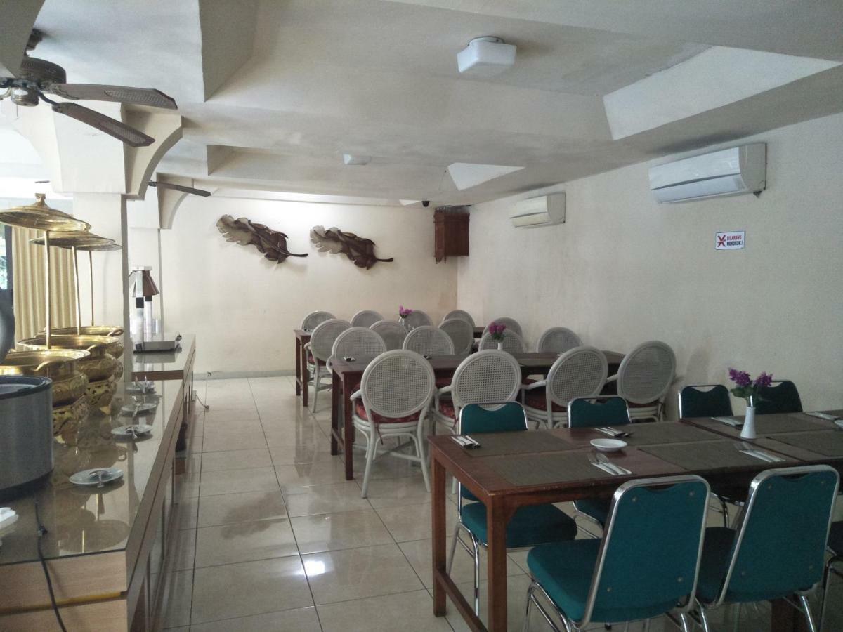 Hotel Grand Rosela Yogyakarta Ngoại thất bức ảnh