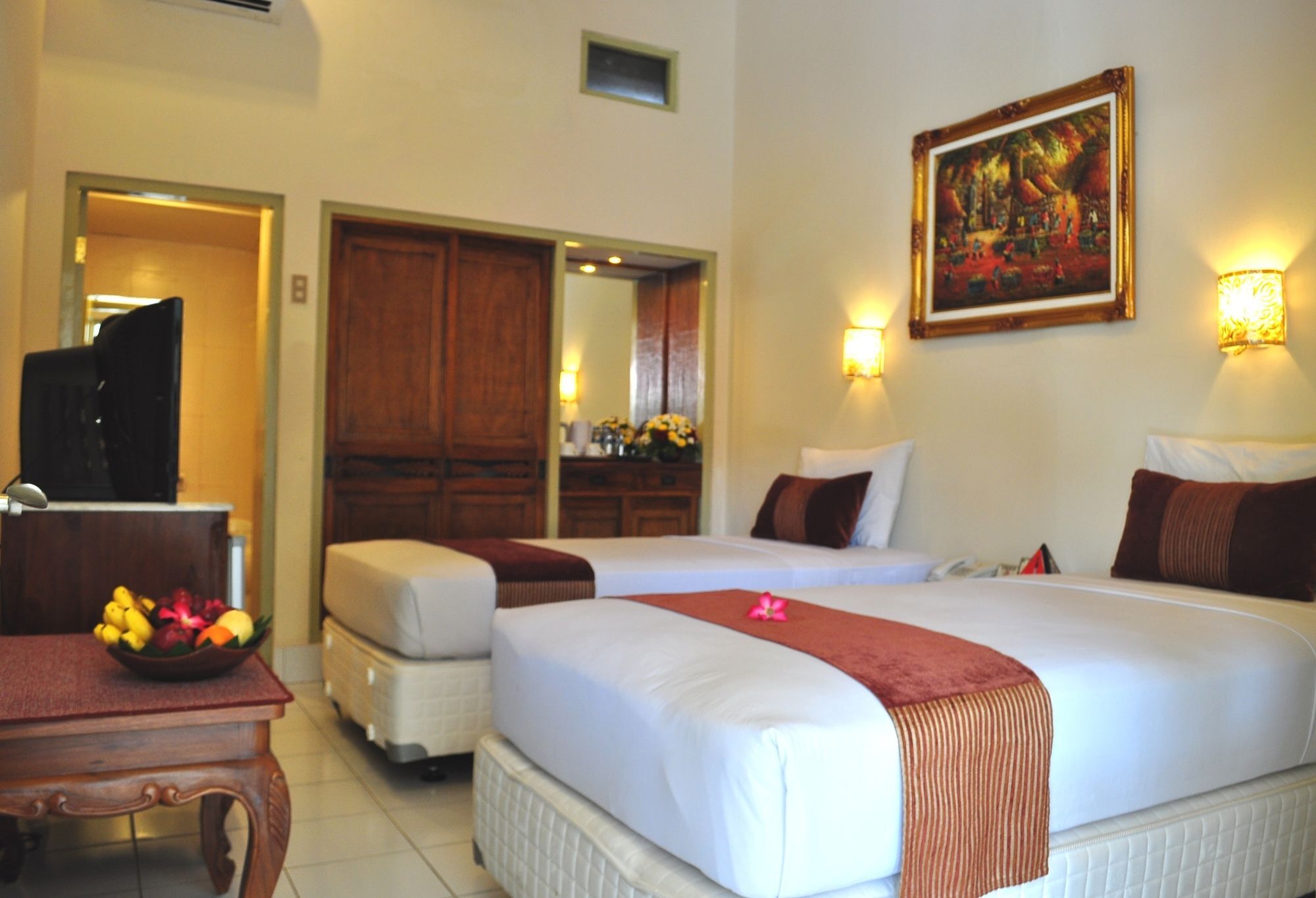 Hotel Grand Rosela Yogyakarta Ngoại thất bức ảnh